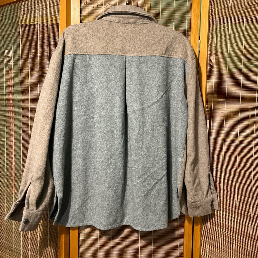 Shacket - Picture 4 of 4